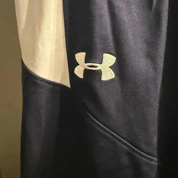 Under Armour Men’s Medium drawstring elas waist EUC  Front pockets. - Picture 9 of 9